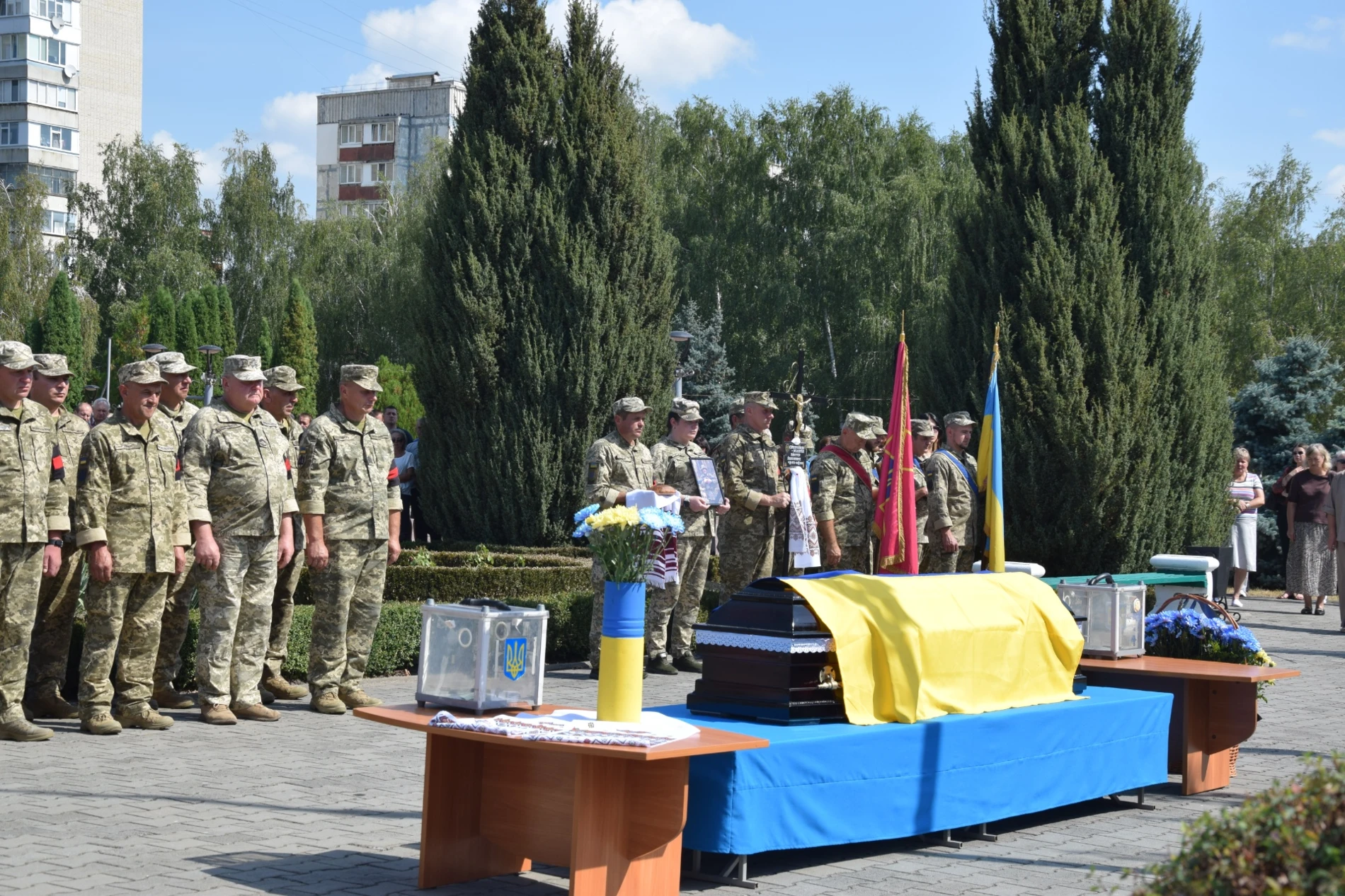 На щиті: Нетішин попрощався із Захисником Віктором Степченком