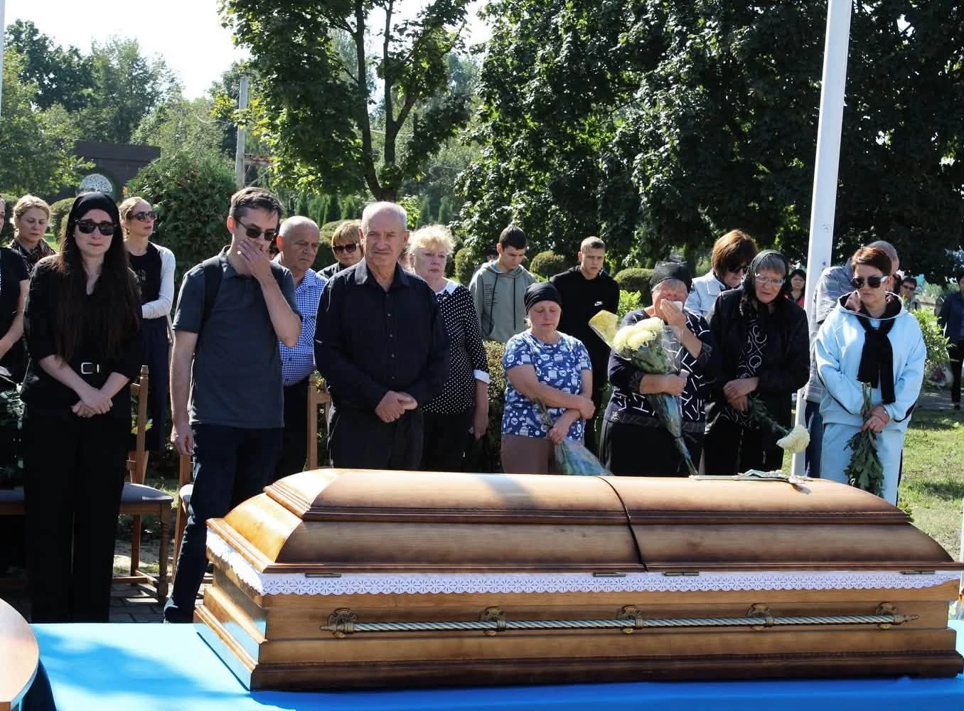 День міста, сповнений скорботи: Нетішин попрощався з захисником Михайлом Луцем