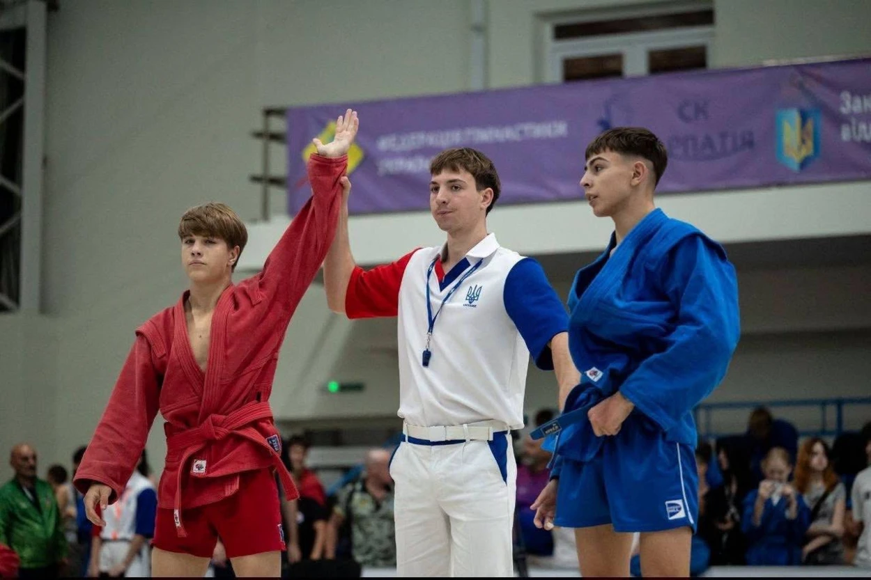 Нетішинські самбісти вибороли золото та срібло чемпіонату України