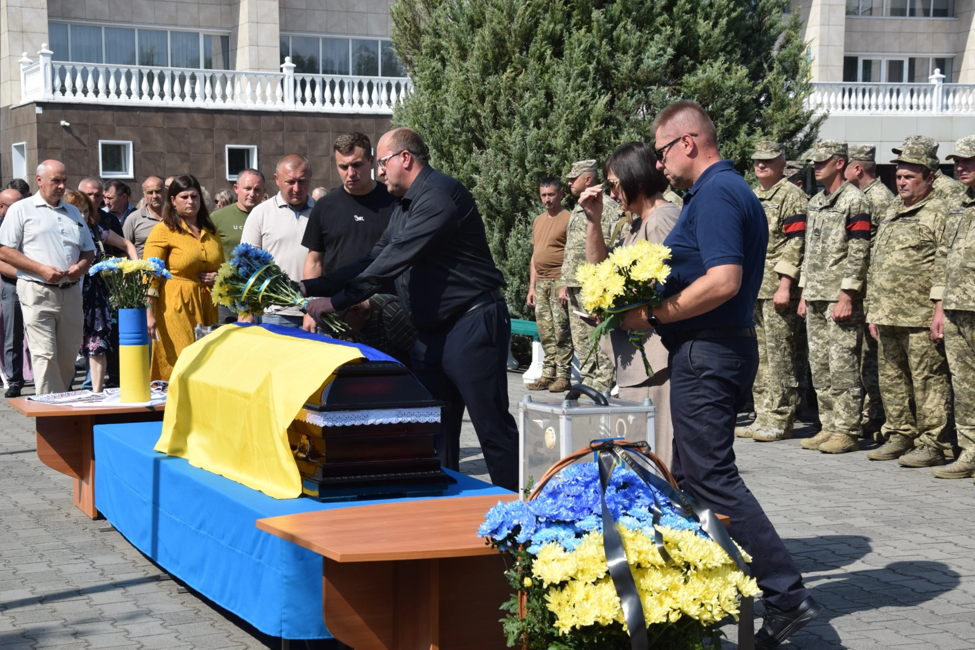 На щиті: Нетішин попрощався із Захисником Віктором Степченком