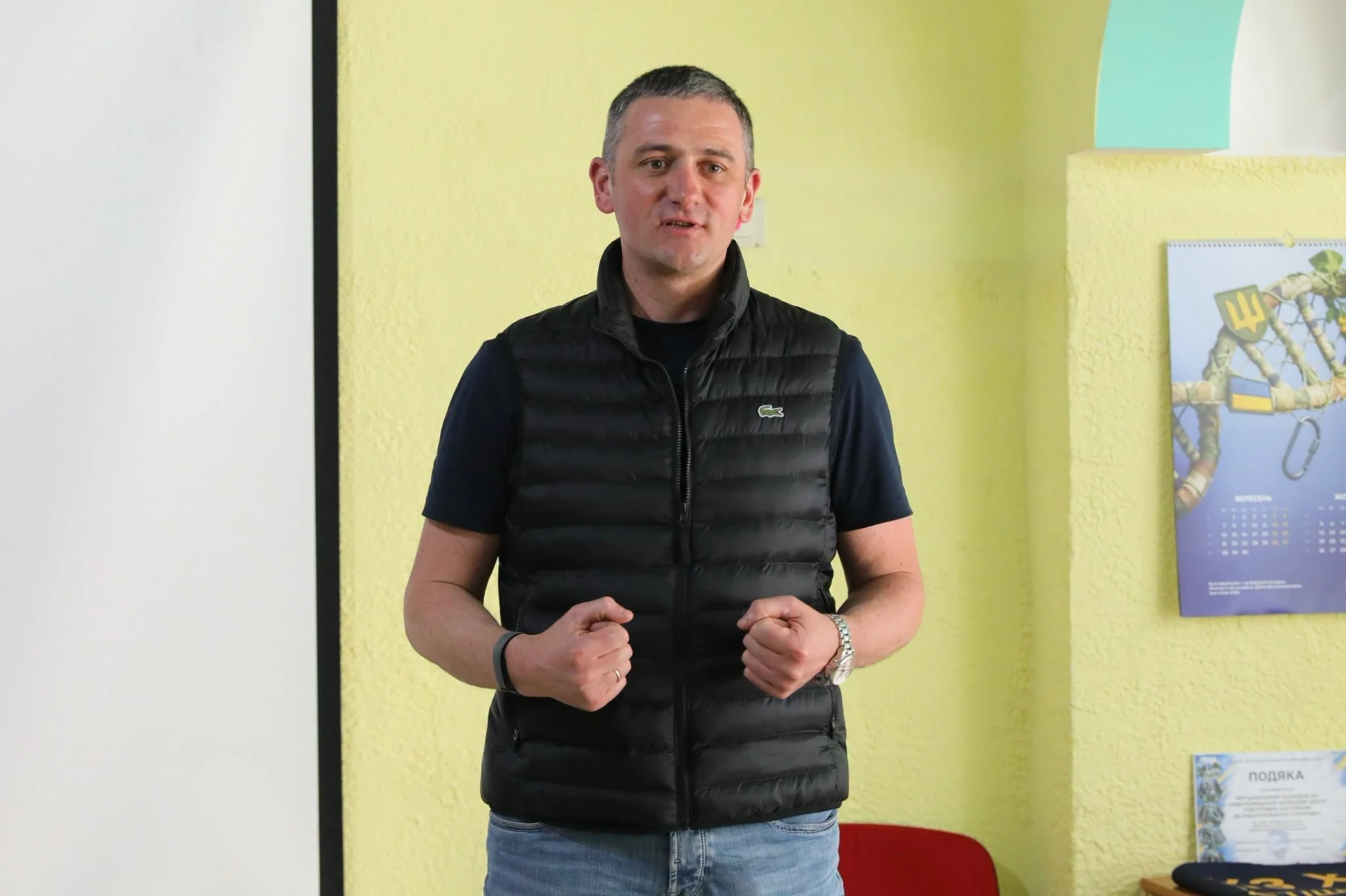 Перший випуск національного спротиву: у Нетішині завершили навчання 30 курсантів