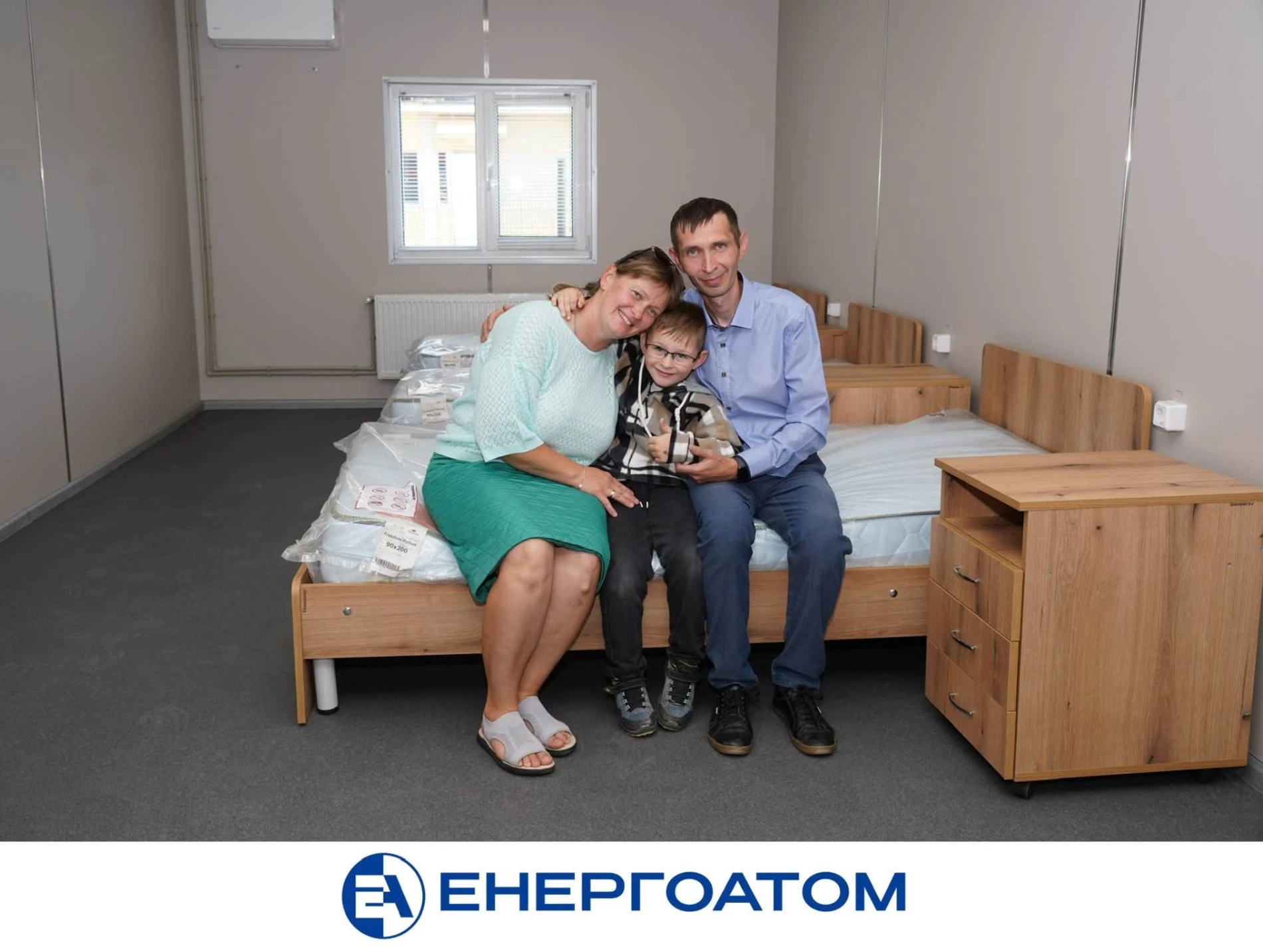 У Нетішині ключі від осель у модульному містечку отримали родини атомників Запорізької АЕС