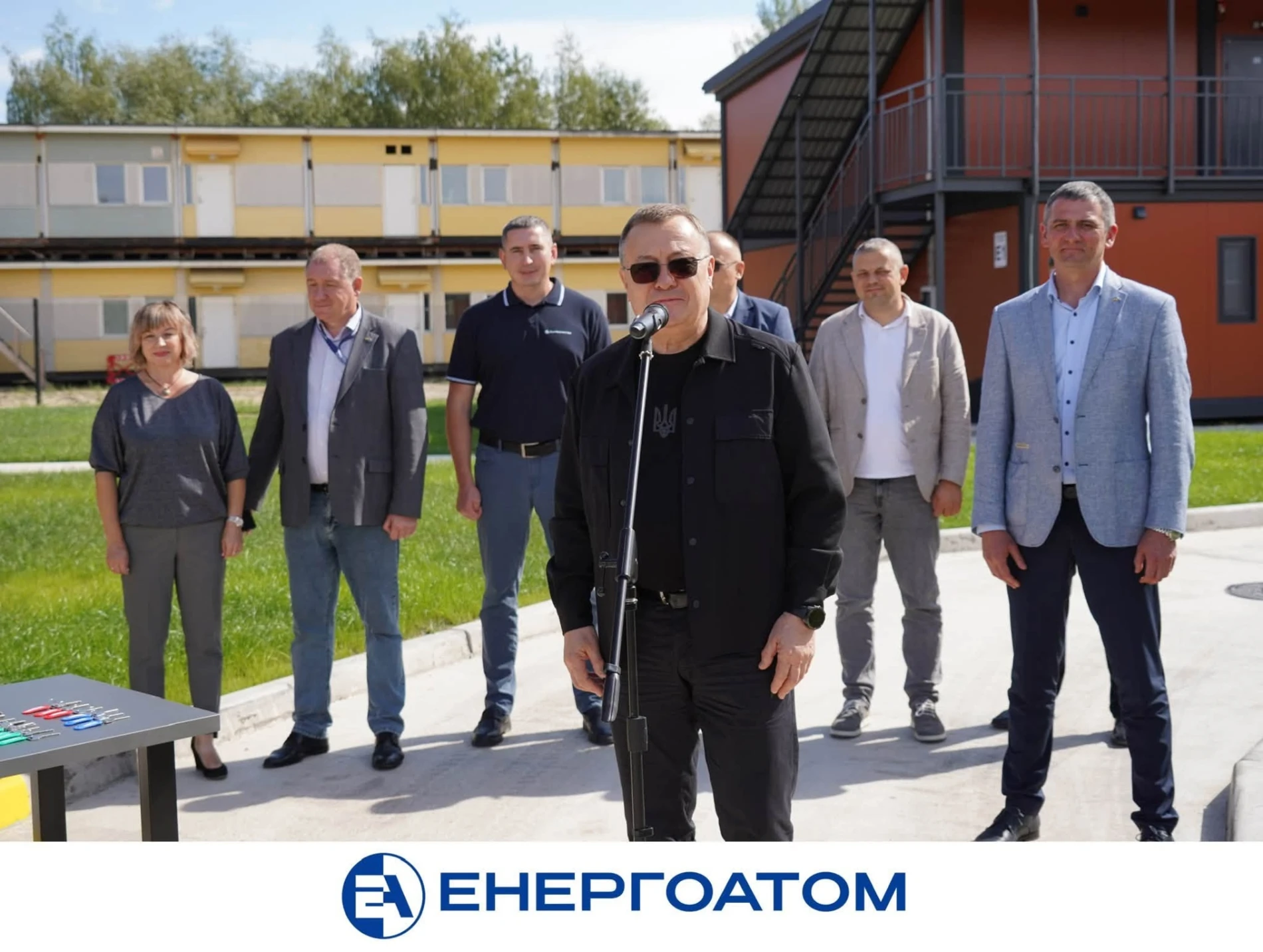У Нетішині ключі від осель у модульному містечку отримали родини атомників Запорізької АЕС