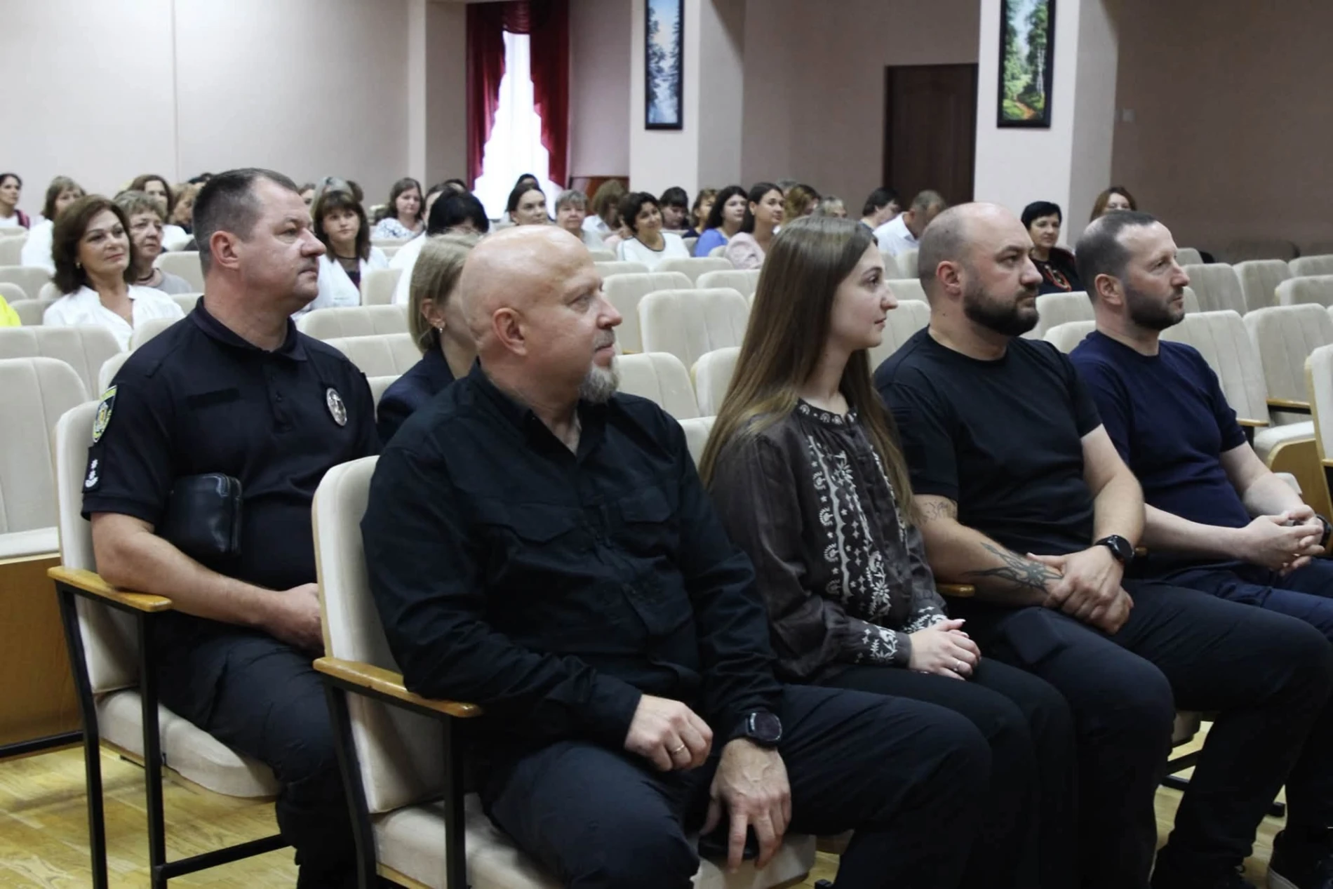 Сергій Тюрін відвідав Нетішин: оглянув освітні заклади та привітав учнів з початком навчального року