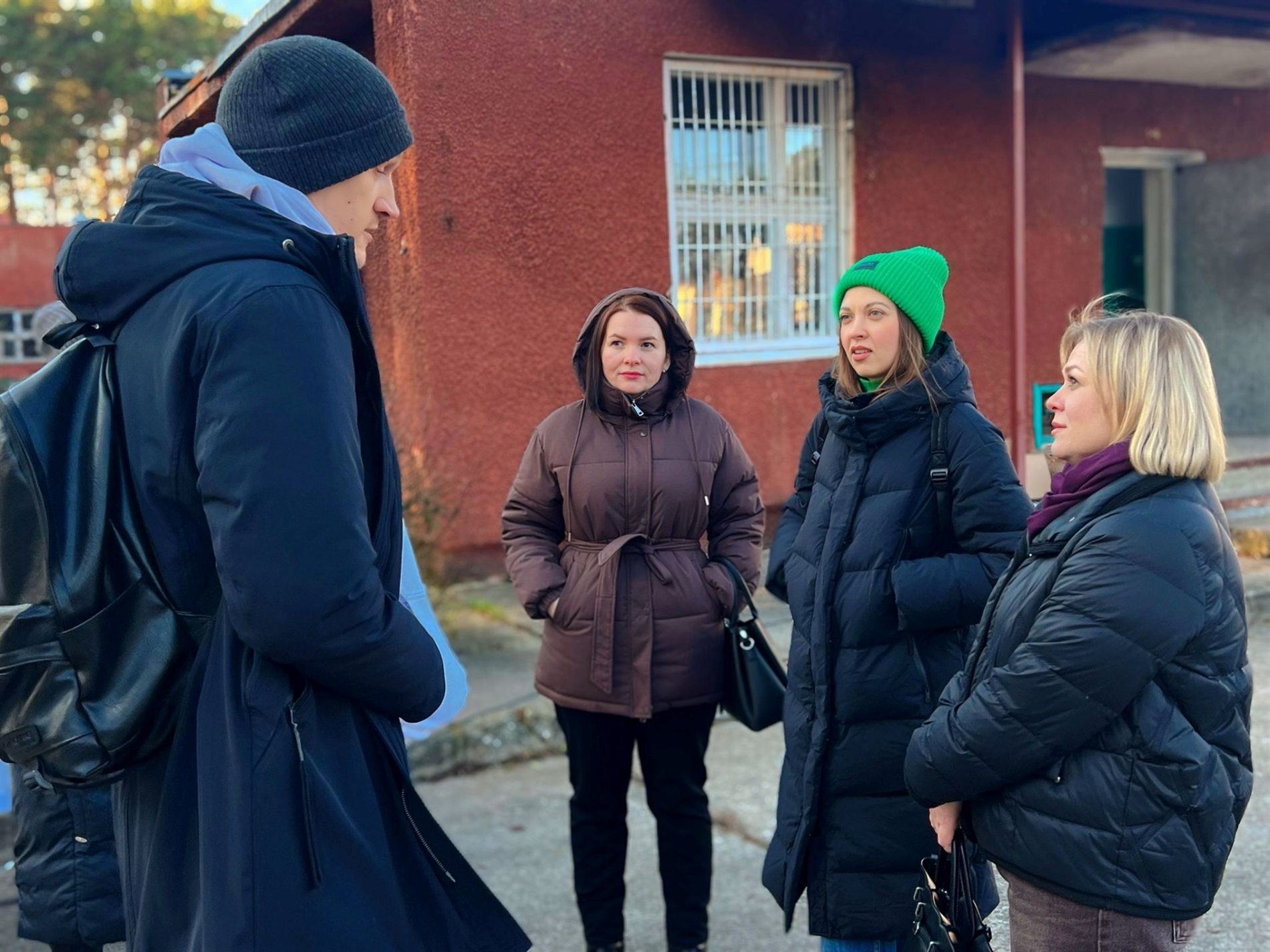 У Нетішині волонтери разом з військовими та медиками готували бограч