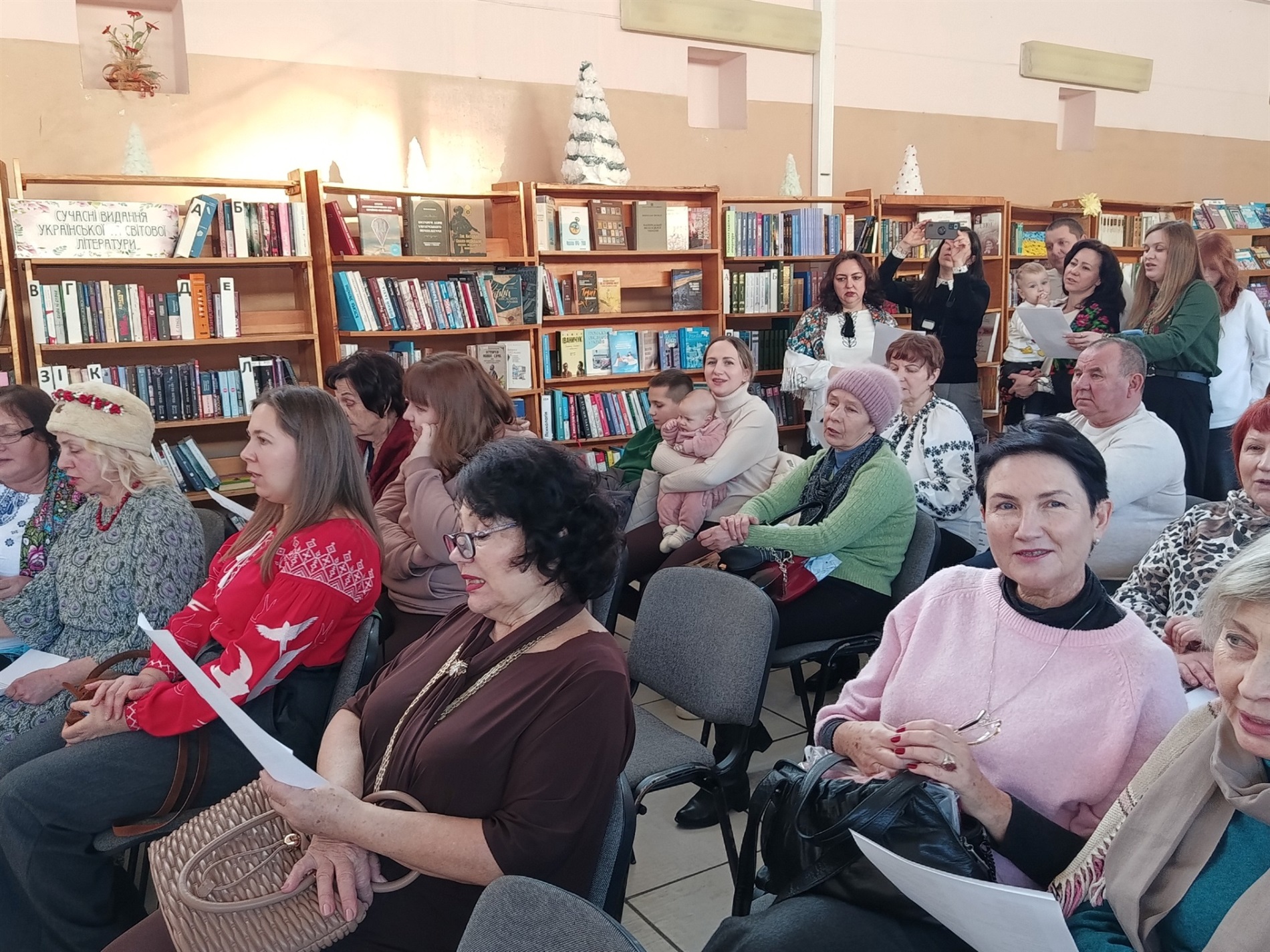 Оплаткова зустріч: у центральній бібліотеці Нетішина панувала магія Різдва