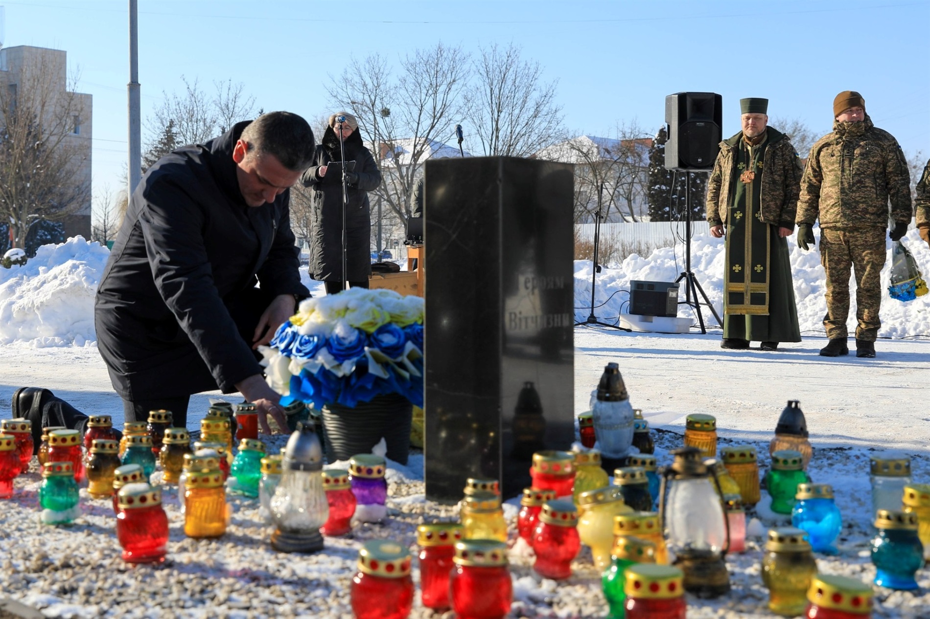 У Нетішині вшанували пам'ять героїв-кібергів