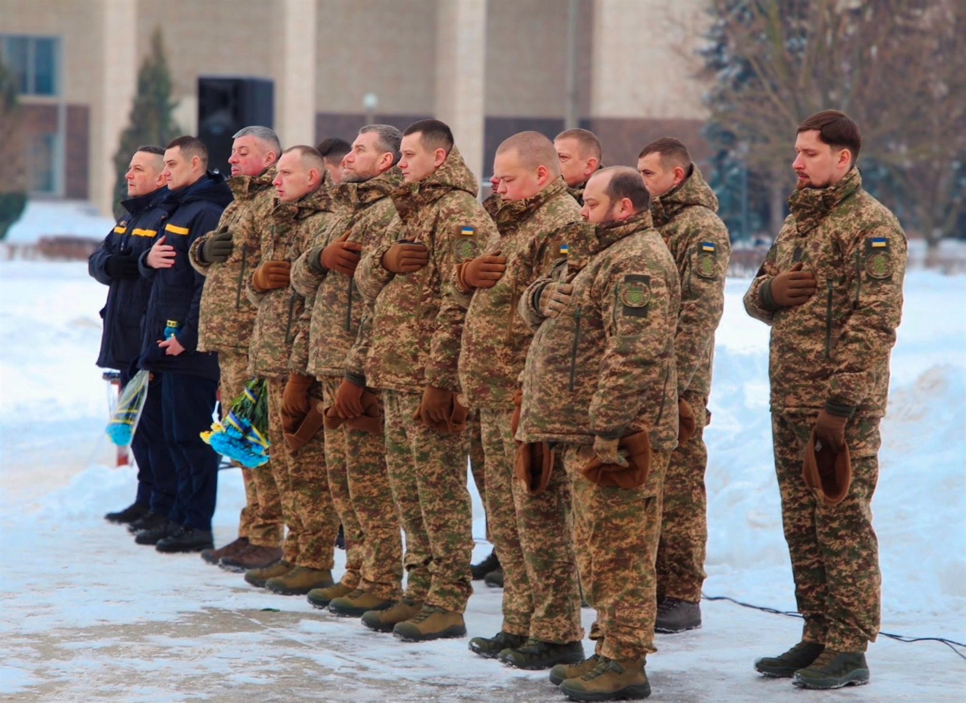 12 років незламності: у Нетішині вшанували памʼять полеглих у роковини початку війни за Незалежність