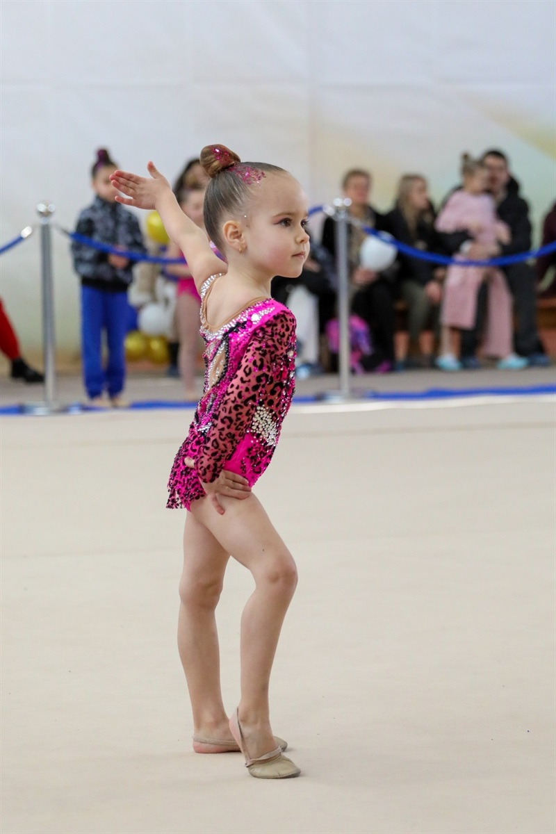 У Нетішині відбувся чемпіонат міста з художньої гімнастики