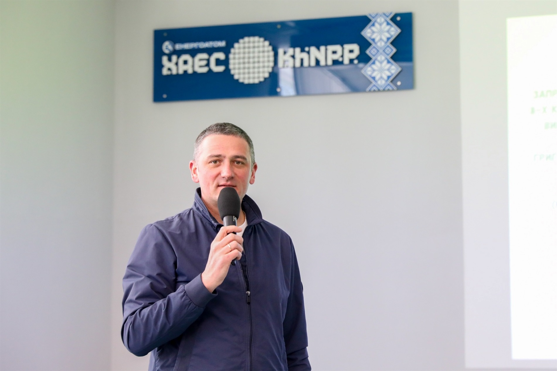 «Реактор знань»: на майданчику Хмельницької АЕС стартував освітній проєкт