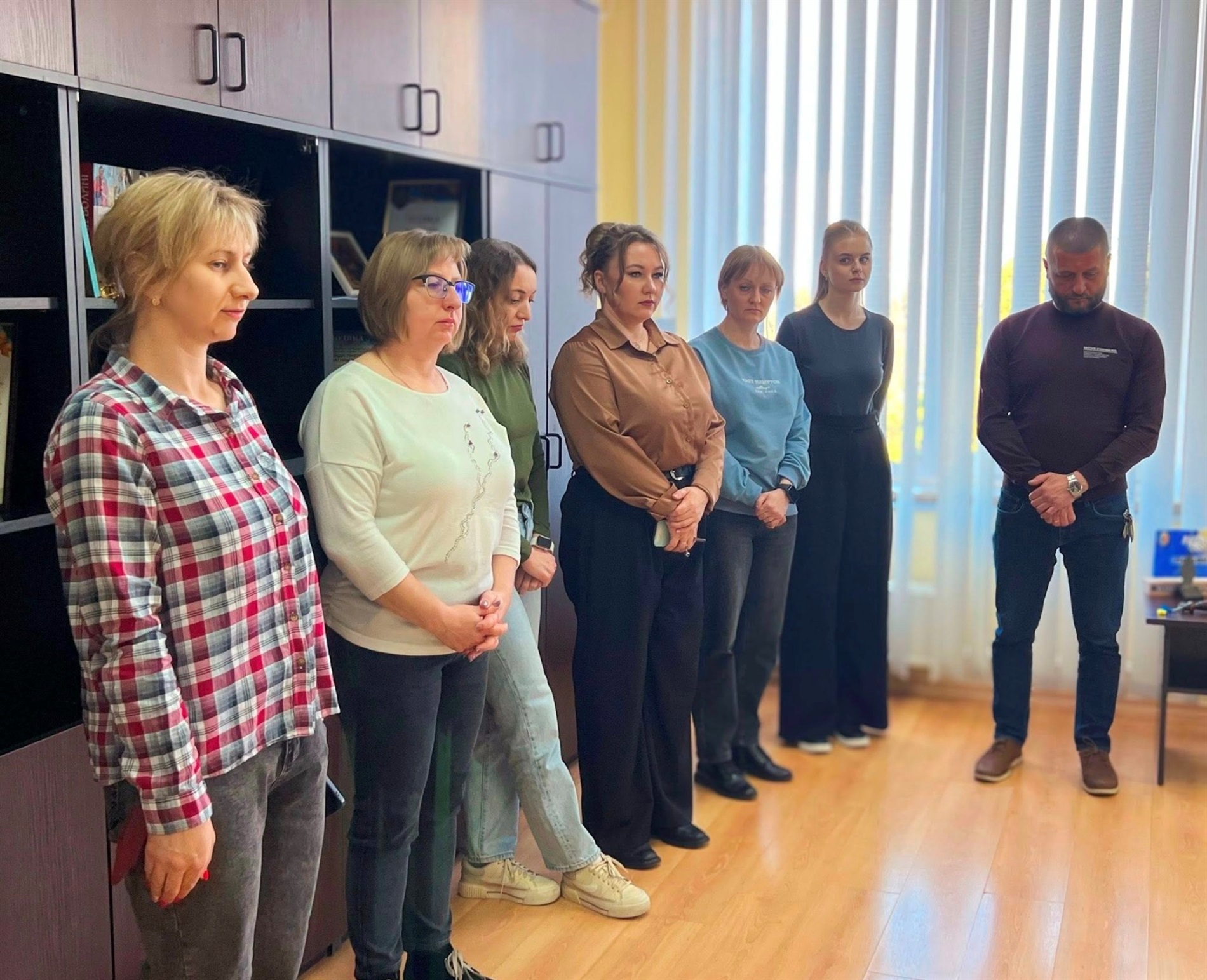 Нагорода, за якою подвиг і віра: дружині безвісти зниклого захисника з Нетішина передали відзнаку