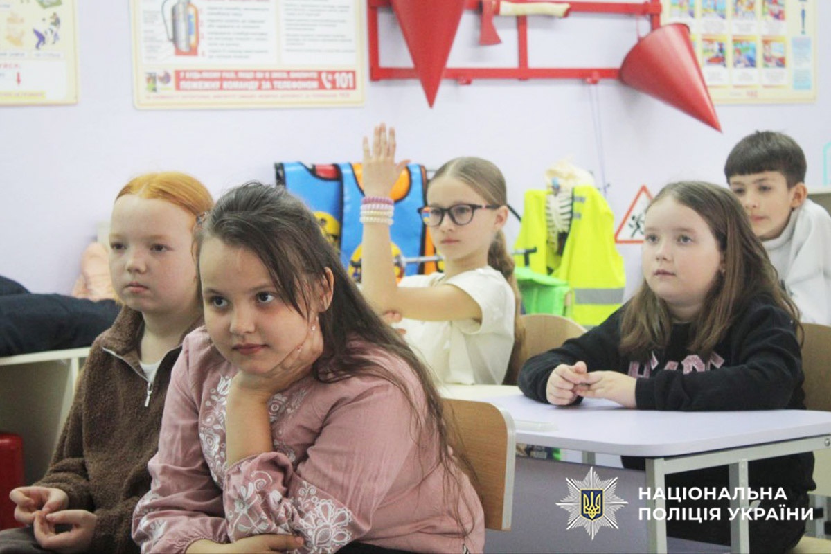 Справжня безбар’єрність бере початок від серця: у Нетішині школярі спілкувалися з ветераном війни