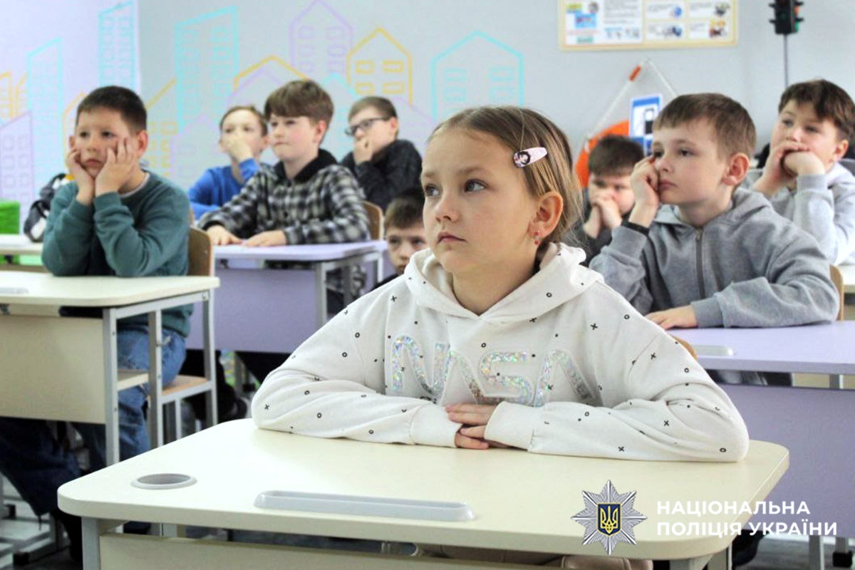 Справжня безбар’єрність бере початок від серця: у Нетішині школярі спілкувалися з ветераном війни