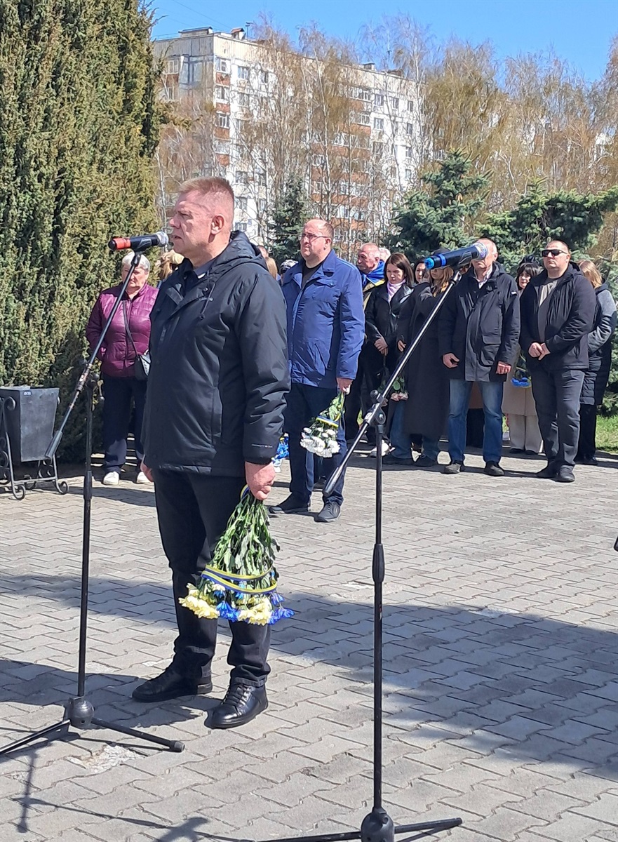 Втрачаємо найкращих... На щиті повернувася додому 25-річний Герой Вадим Тітов