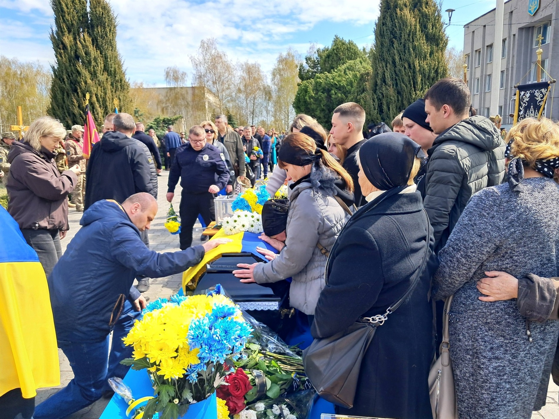 Чотири місяці рідні жили між надією і болем: Нетішин провів у засвіти Героя Володимира Баришнікова