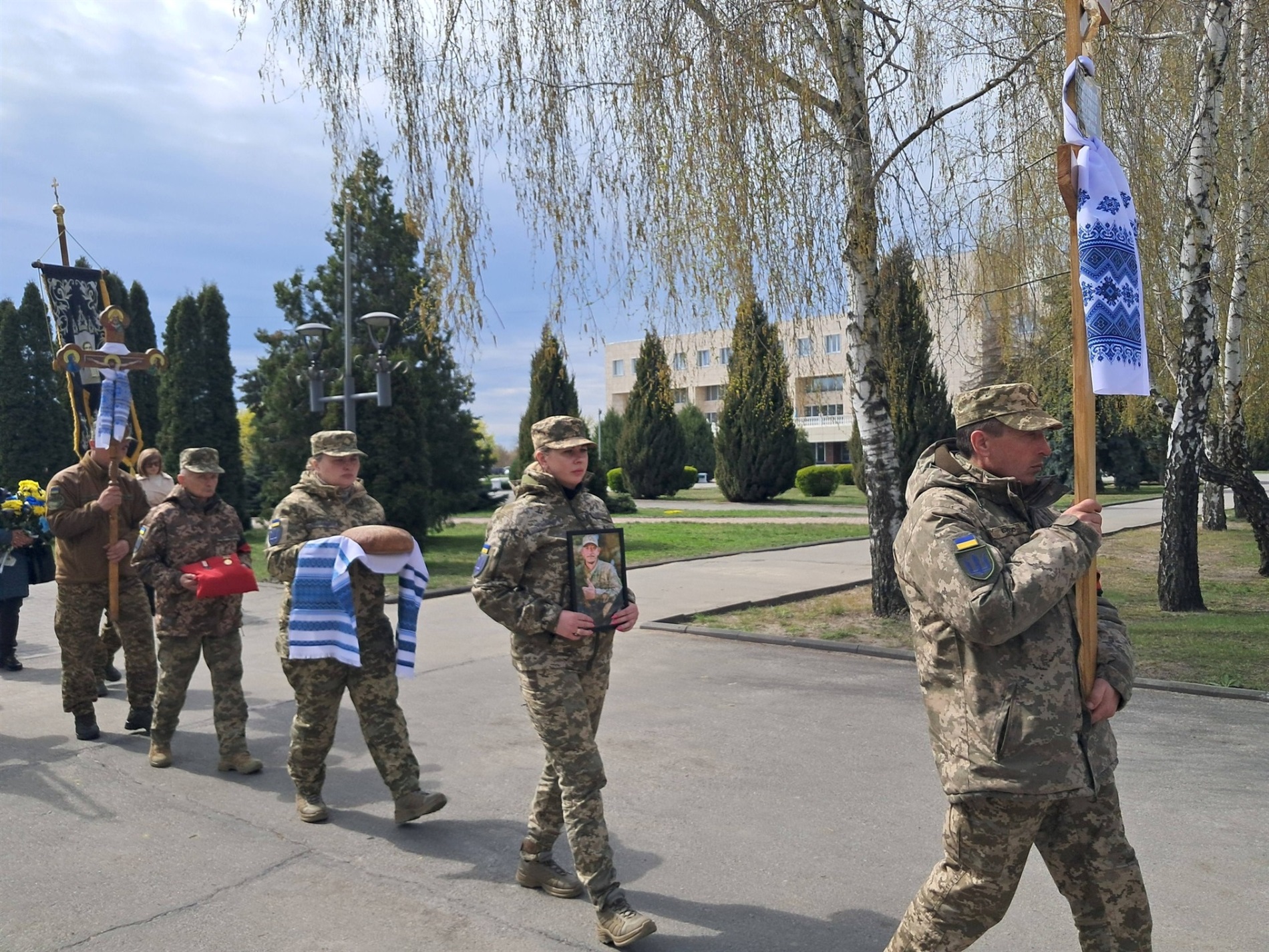 Чотири місяці рідні жили між надією і болем: Нетішин провів у засвіти Героя Володимира Баришнікова