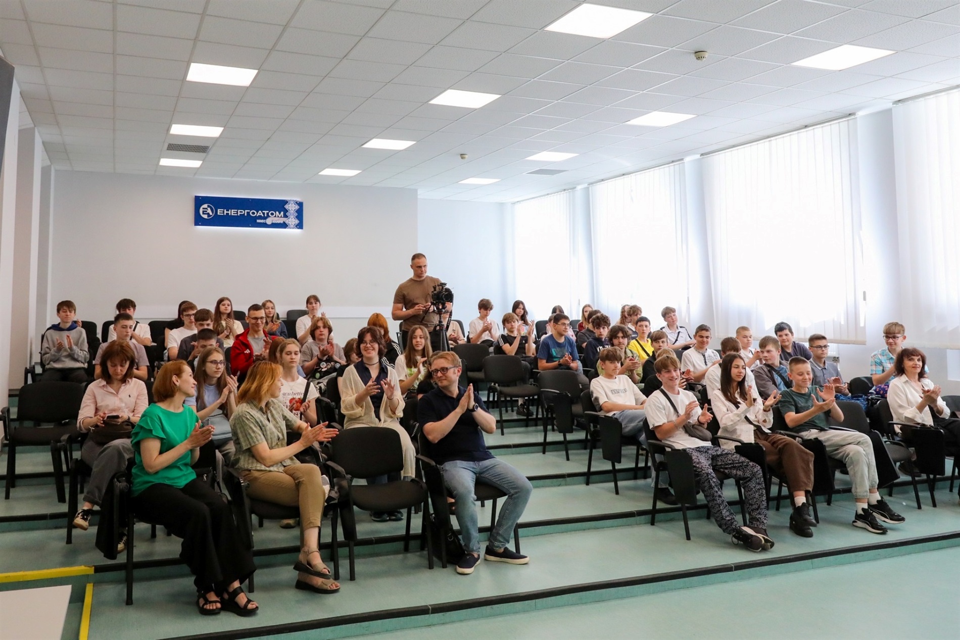 «Реактор знань»: на майданчику Хмельницької АЕС відбувся випуск пілотного освітнього проєкту